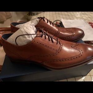product image	
COLE HAAN
WAYNE OXFORD